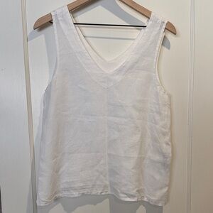 Flax White Sleeveless V-Neck Top